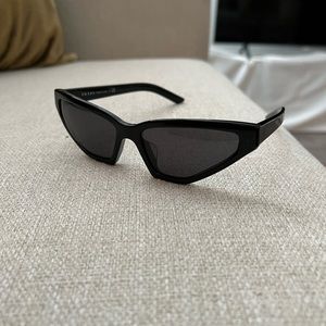 Black Prada Sunglasses!
